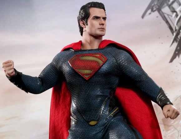Superman figure by Dc Comics, produced by Hot Toys. Detail view.