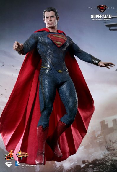 Superman figure by Dc Comics, produced by Hot Toys. Front view.