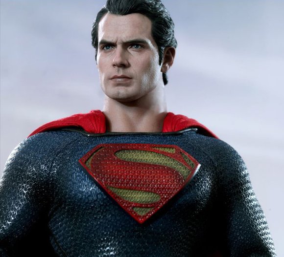 Superman figure by Dc Comics, produced by Hot Toys. Detail view.