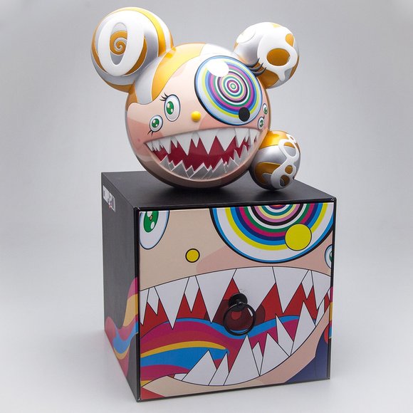 Takashi Murakami Mr DOB (Gold version) figure by Takashi Murakami, produced by Switch Collectibles. Packaging.
