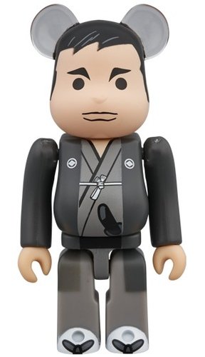 Takasugi Shinsaku BE@RBRICK 100% figure, produced by Medicom Toy. Front view.
