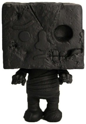 Tau Pok King - Matt Black figure by Daniel Yu, produced by Mighty Jaxx. Front view.