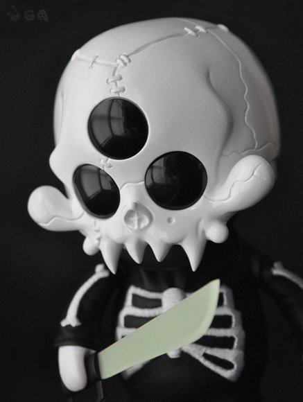 Terror Boys - Gohst Bat [Skelsuit] figure by Brandt Peters X Ferg, produced by Playge. Detail view.