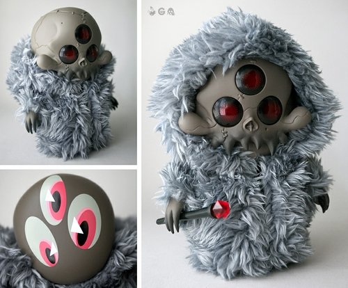 TERROR BOYS GOHSTBAT [YETI WIZRD - WESTERN] figure by Brandt Peters X Ferg, produced by Playge. Front view.