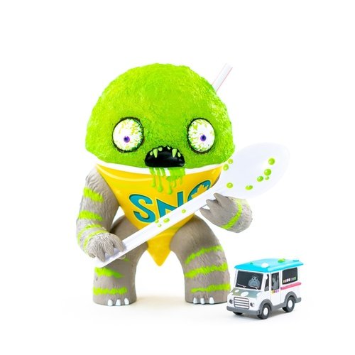 The Abominable Snow Cone: Lime figure by Jason Limon, produced by Martian Toys. Front view.