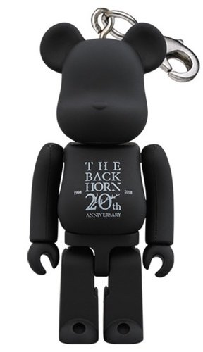 THE BACK HORN BE@RBRICK 100% figure, produced by Medicom Toy. Front view.