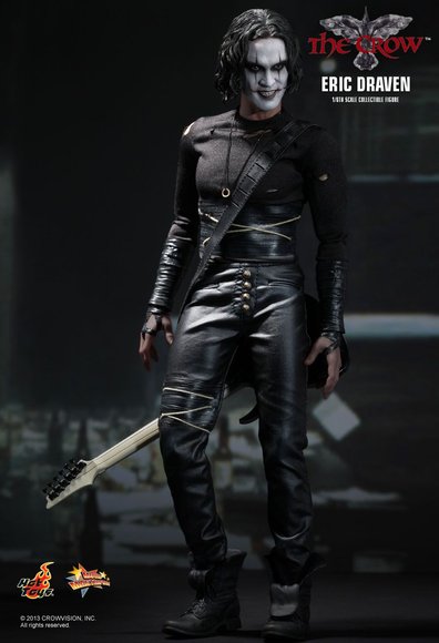 The Crow ( Eric Draven ) figure by Jc. Hong, produced by Hot Toys. Front view.