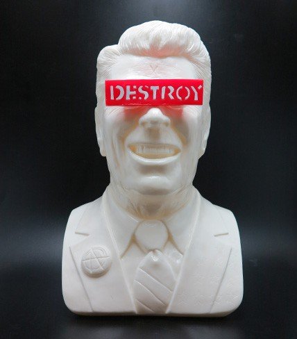 Gipper Reagan Bust figure by Frank Kozik, produced by Ultraviolence. Front view.