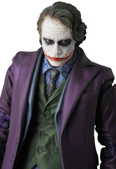 The Joker figure by Dc Comics, produced by Medicom Toy. Detail view.