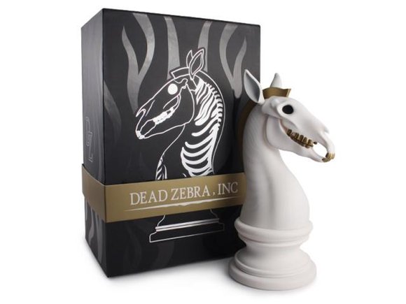 THE LAST KNIGHT : CLASSICAL EDITION figure by Andrew Bell, produced by Dyzplastic. Packaging.