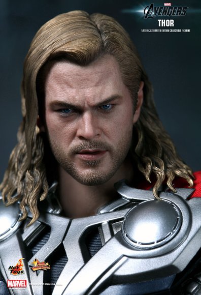 Thor figure by Yulli, produced by Hot Toys. Detail view.