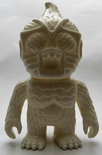Thunder Ragoon - Unpainted White figure by Mori Katsura, produced by Realxhead. Front view.