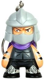 TMNT Keychain - Shredder figure by Viacom, produced by Kidrobot. Front view.