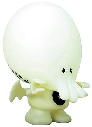 My Little Cthulhu - GID figure by John Kovalic, produced by Dreamland Toyworks. Front view.