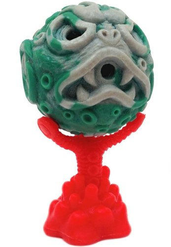 Oozeball and Ooze Claw figure by Zectron, produced by Tru:Tek. Front view.