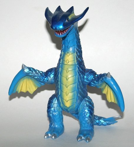 Eruban figure, produced by Sunguts. Front view.