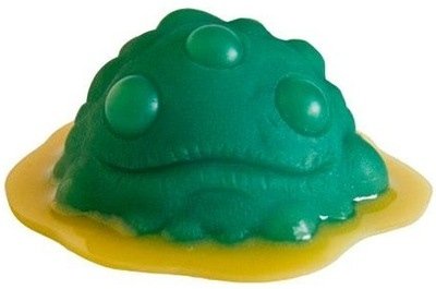 Slime Gread figure by Lysol, produced by Dead Hand. Front view.