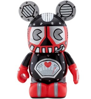 Love Bot figure by Enrique Pita, produced by Disney. Front view.
