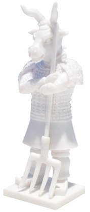 OX Warrior 4.5 - Ivory  figure by Keithing (Keith Poon), produced by Toyqube. Front view.