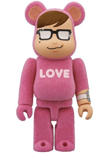 Love Shingo Fujimori - Artist Be@rbrick Series 26 figure by Yoshimoto Kogyo, produced by Medicom Toy. Front view.