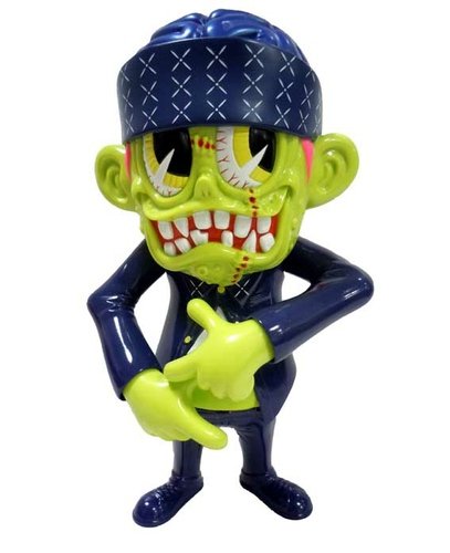 SKUM-kun - Venice Blue figure by Knuckle X Suicidal Tendencies, produced by Zacpac. Front view.