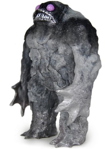Kaiju Rhaal - Quartz Marble figure by Barry Allen, produced by Gorgoloid. Front view.