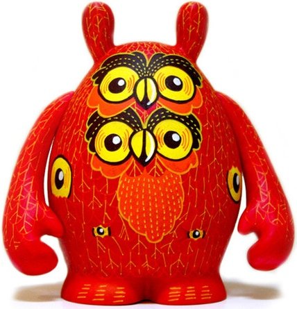 Red Owl figure by Tokyo Candies. Front view.