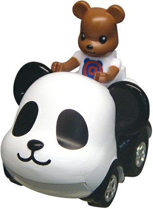 Panda ChoroQ Be@rbrick 50% figure, produced by Medicom Toy X Takara Tomy. Front view.
