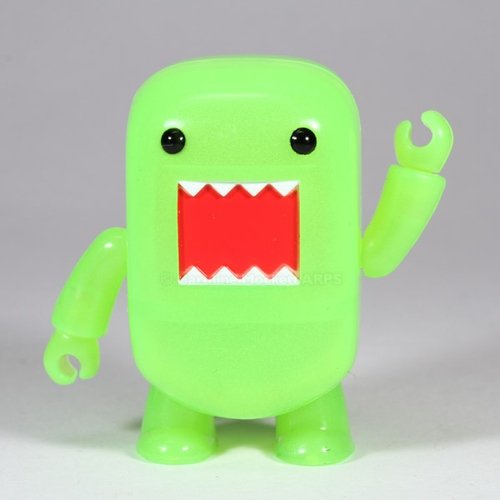 Green GID Domo Qee figure by Dark Horse Comics, produced by Toy2R. Front view.