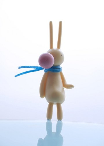 Playlounge Lapin figure by Mr. Clement. Front view.