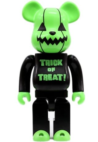 Halloween 2007 Be@rbrick 400% figure, produced by Medicom Toy. Front view.