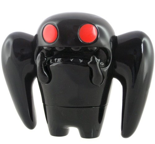 Mothman - Eye Witness Type figure by David Horvath, produced by Wonderwall. Front view.