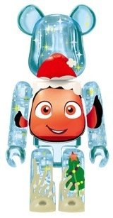 Nemo Christmas Be@rbrick 100% figure by Disney X Pixar, produced by Medicom Toy. Front view.