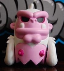 White Ape BoOoya (Chase) figure by Jeremy Madl (Mad), produced by Kidrobot. Front view.