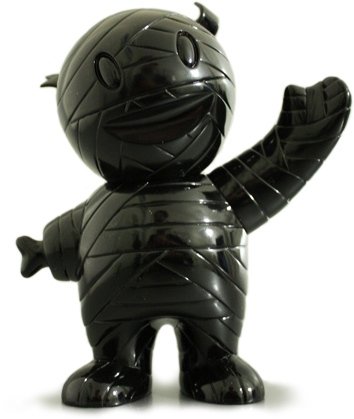 Mummy Boy - Halloween 08, Black Unpainted, SSSS Exclusive figure by Brian Flynn, produced by Super7. Front view.