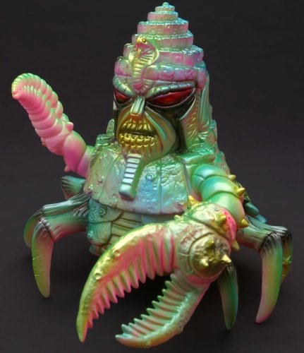 King Jinx - Pink Belly figure by Paul Kaiju. Front view.