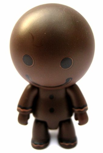 Dark Chocolate Ginger figure, produced by Toy2R. Front view.
