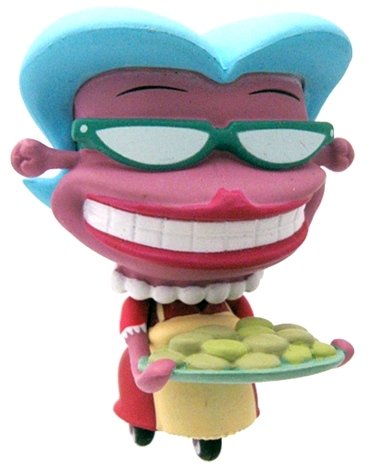 Mom figure by Peter Bagge, produced by Sony Creative. Front view.