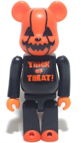 Halloween 2001 Be@rbrick 100% figure, produced by Medicom Toy. Front view.