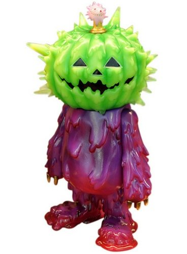 Halloween Inc - Greenhorn figure by Hiroto Ohkubo, produced by Instinctoy. Front view.