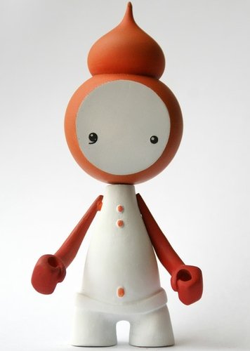 Gooma - Orange figure by Sergey Safonov. Front view.