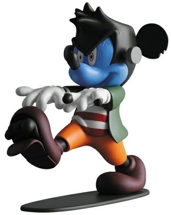Mickey Mouse Franken Version - VCD No.137 figure by Disney, produced by Medicom Toy. Front view.