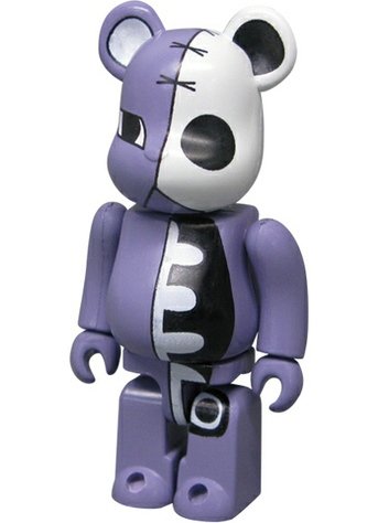 Honekoneko Be@rbrick 100% - WF 11 Winter figure by Gainax X Geeks, produced by Medicom Toy. Front view.