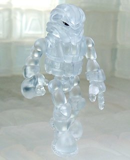 Dark Traveler - Stealth figure by Matt Doughty, produced by Onell Design. Front view.