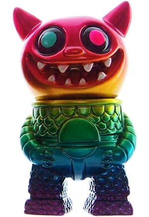 Rainbow Super Puncher figure by D-Lux. Front view.