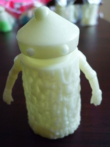 Kusogon - Unpainted GID figure by Beak, produced by Monster Worship. Front view.