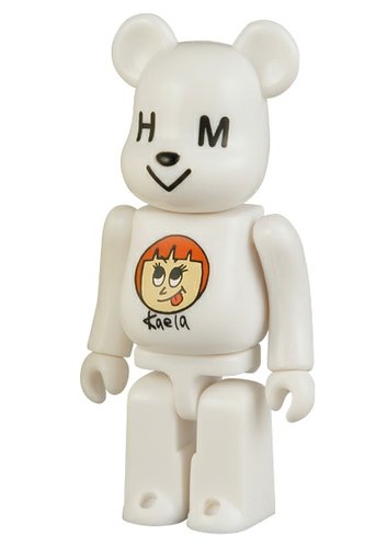 Custom Made 10.30 Kaela Be@rbrick 100% - HMV Exclusive figure by Kaela Kimura, produced by Medicom Toy. Front view.