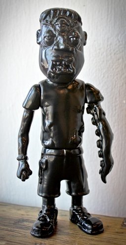 Ian the Sewer Creep figure by Coma21. Front view.
