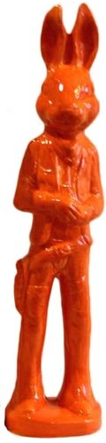 Bun Slinger - Orange-A-Peel figure by Robin Vanvalkenburgh. Front view.