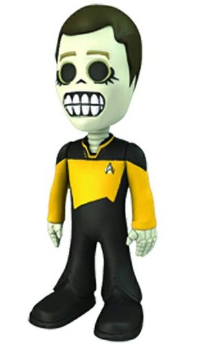 Data figure by Javi Molner, produced by Neca. Front view.